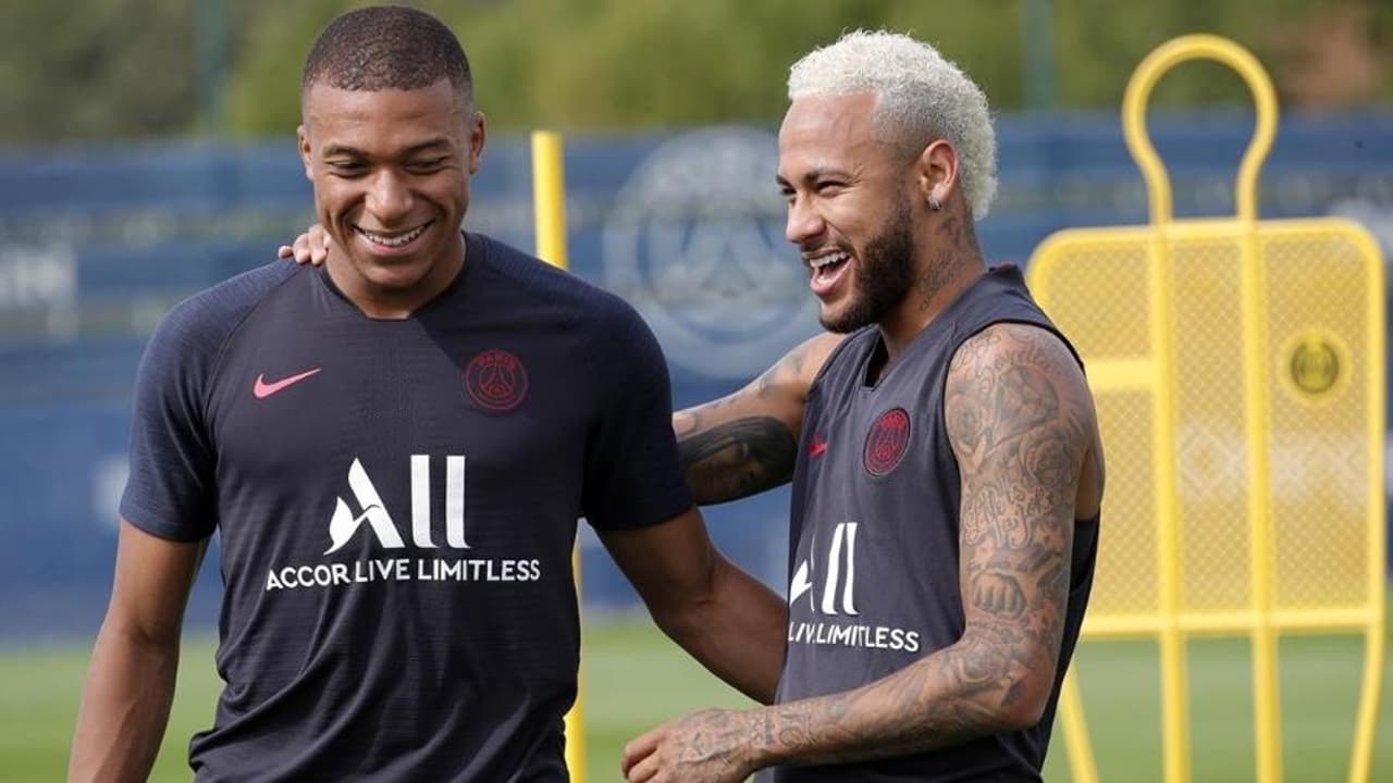 Não demorou muito após polêmica e Mbappé respondeu Neymar na lata