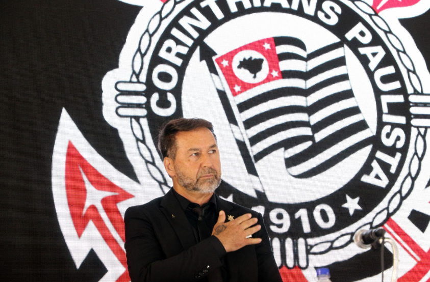 Cria do Cruzeiro fecha em definitivo com o Corinthians