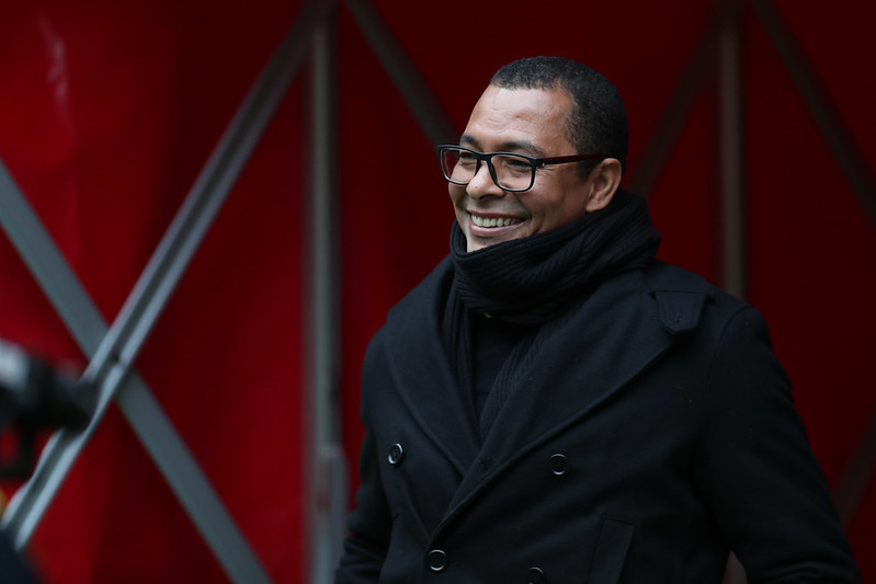 Enquanto Gilberto Silva ainda não tinha carro aos 22 anos, Fenômeno já dirigia muito antes