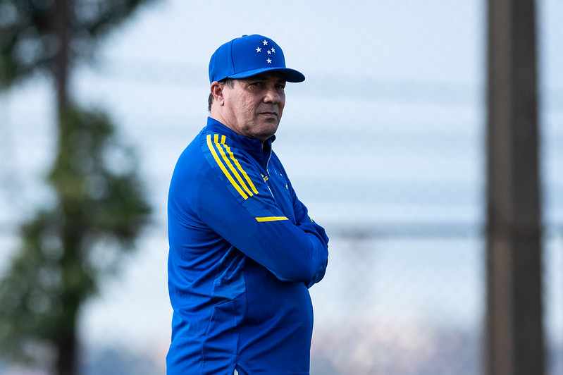 Vanderlei Luxemburgo aceitou R$ 90 mil para treinar o Cruzeiro