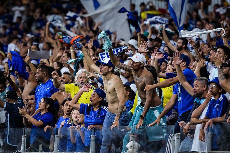 Cruzeiro encaminha saída de jogador que não caiu nas graças da torcida