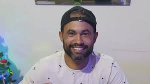 Quando a carreira parecia terminada, Goleiro Bruno reaparece e pode receber premiação no futebol