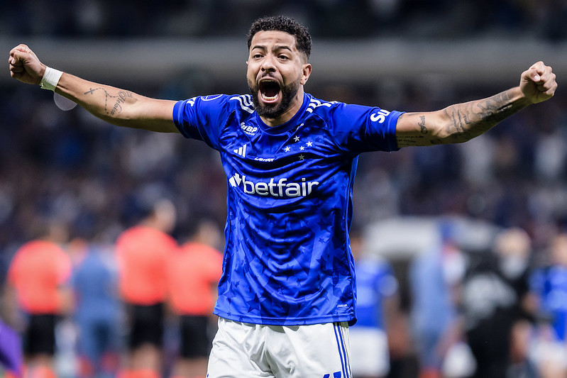 Jardim ganha duas opções para substituir João Marcelo no Cruzeiro