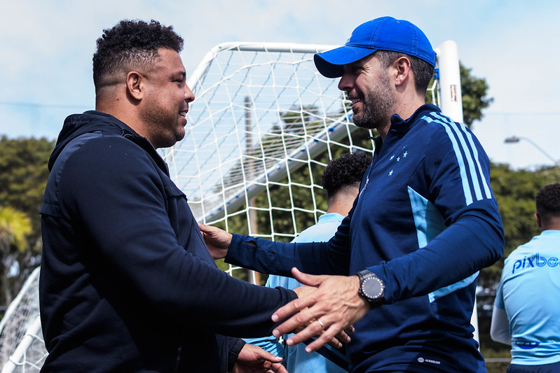 Pezzolano revela como realmente era sua relação com Ronaldo no Cruzeiro