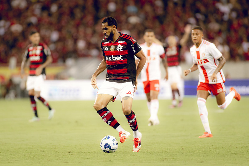 Juninho recém chegou no Flamengo e já está de mudança confirmada