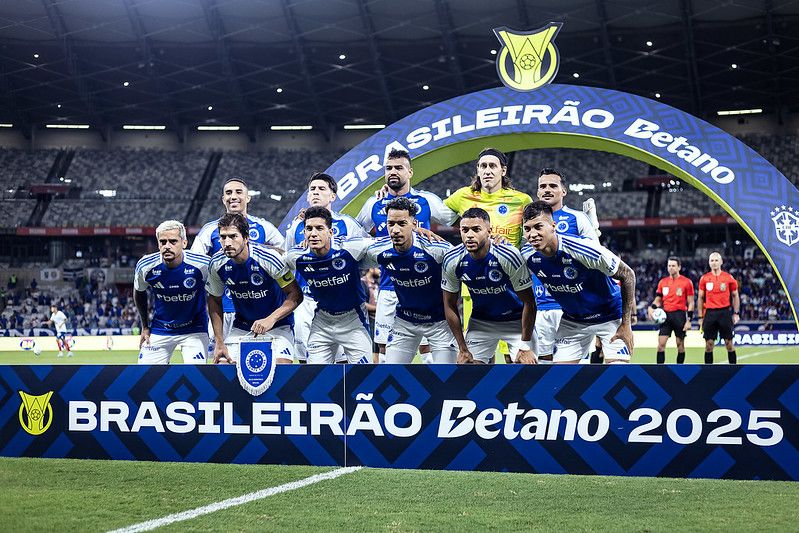 Após 235 dias, atacante coloca ponto final em passagem pelo Cruzeiro