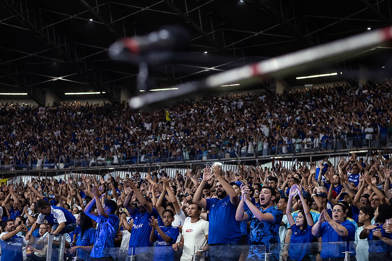 Após 235 dias, atacante coloca ponto final em passagem pelo Cruzeiro