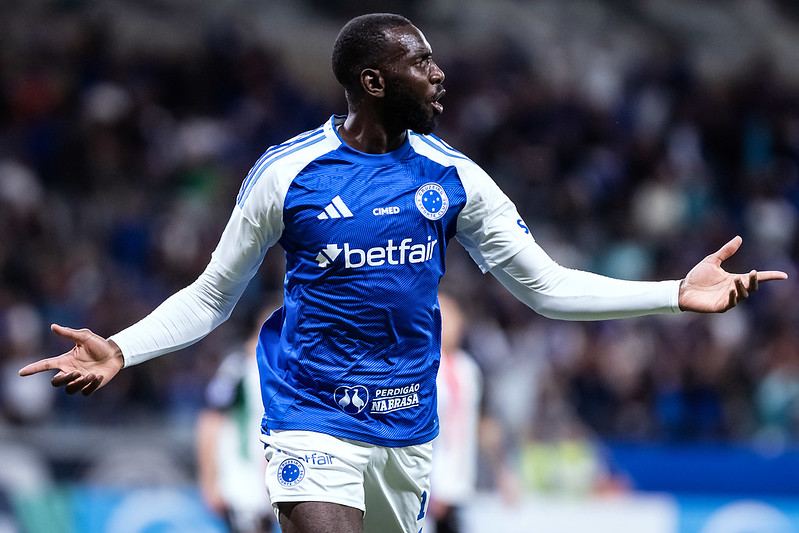 É por este motivo que o Cruzeiro deve renovar com Bolasie para o próximo ano