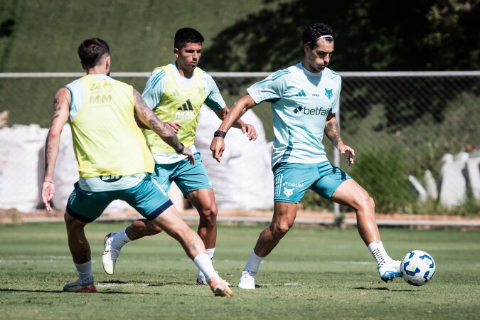 Dupla de ataque do Cruzeiro já está de malas prontas para deixar Belo Horizonte