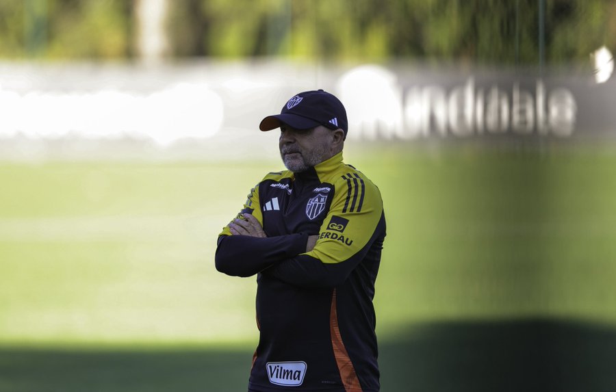 Enquanto Jardim custa R$ 1,5 milhão ao Cruzeiro, Sampaoli pode arrombar os cofres do Atlético com salário