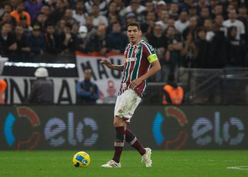 Por R$ 93 milhões, Nino assina com o Cruzeiro e deixa o Zenit