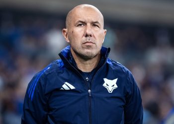 Leonardo Jardim pega o telefone para ligar e Fabinho pode assinar com o Cruzeiro já em janeiro