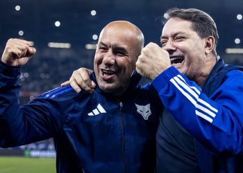 Novo reforço do Cruzeiro se apresenta na Toca da Raposa nesta segunda-feira (17)