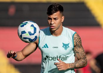 Cruzeiro desiste de assinar com atacante e Kaio Jorge recebe aviso prévio