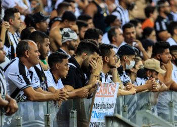 Atlético-MG chora de tristeza enquanto Cruzeiro sorri de algria com essa notícia