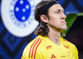 Cássio tomou as rédeas no Cruzeiro e pediu para sair mais cedo