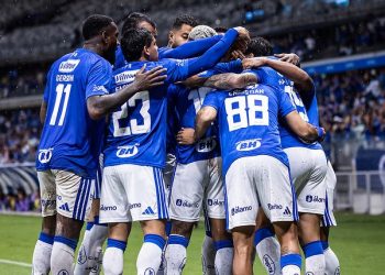 Diretoria do Cruzeiro age nos bastidores para enterrar crise de vez