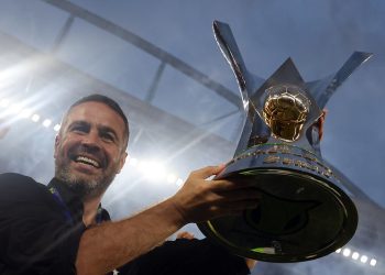 Artur Jorge já sabe se poderá contratar reforços no Cruzeiro