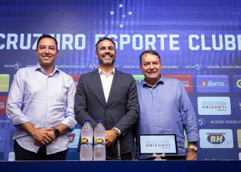 Artur Jorge causa impacto e Cruzeiro prepara chegada de reforços