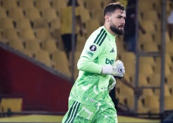 Matheus Cunha quebra silêncio e comenta polêmica com Walace no Cruzeiro