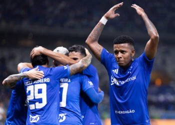Artur Jorge causa influência e Cruzeiro ganha trinca de reforços para 2026