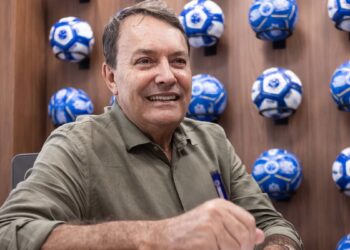 Pedrinho BH ouve a torcida do Cruzeiro e prepara chegada de dupla para zaga