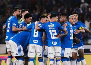 Cruzeiro separa R$ 100 milhões e prepara chegada de reforço no mercado da bola
