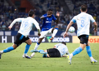Próximo adversário do Cruzeiro está com salários atrasados e perdeu para a Chapecoense