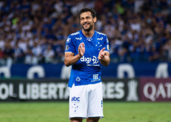 Ex-goleador do Cruzeiro acerta para ser técnico no Fluminense
