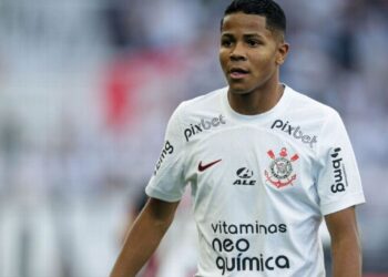 Com direito a chapéu no Corinthians, Wesley se aproxima de acordo com o Cruzeiro