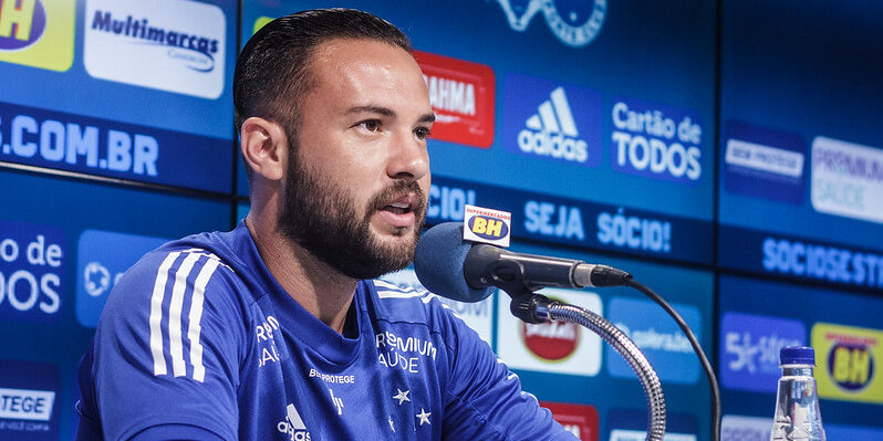 Giovanni fala sobre função no Cruzeiro