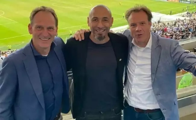 Gomes e integrantes do PSV no Maracanã. Foto: Reprodução.