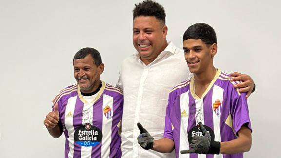 Dono do Cruzeiro, Ronaldo Fenômeno encontra com Luva de Pedreiro