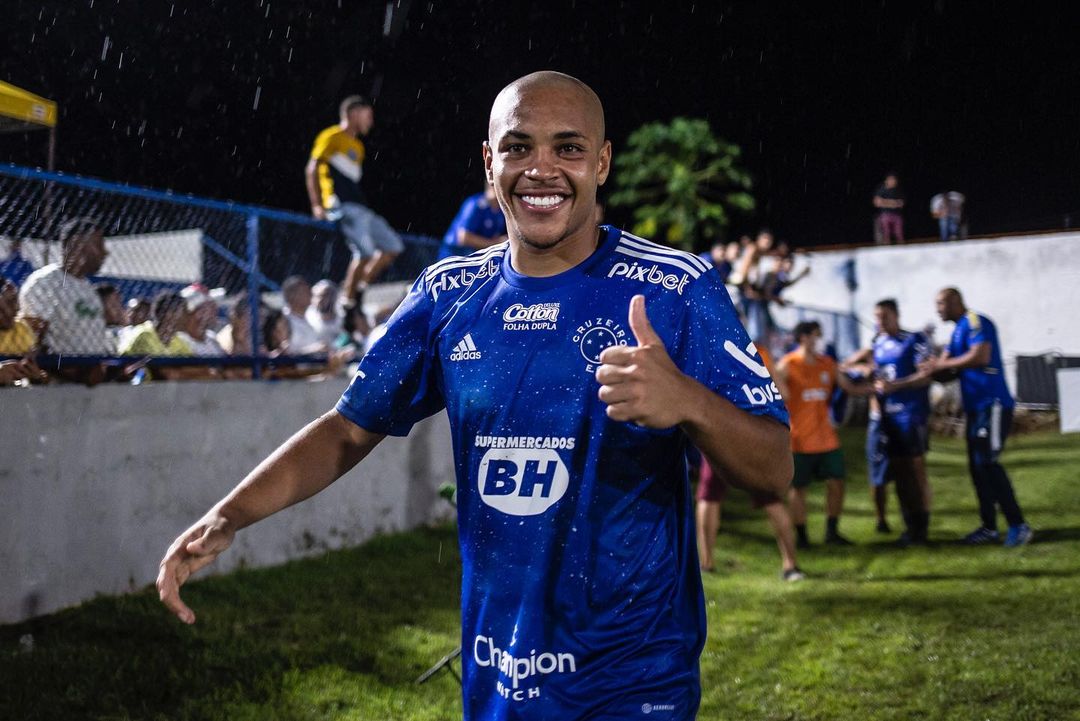 Saiu do Cruzeiro e agora pode ganhar a Libertadores em cima do Flamengo