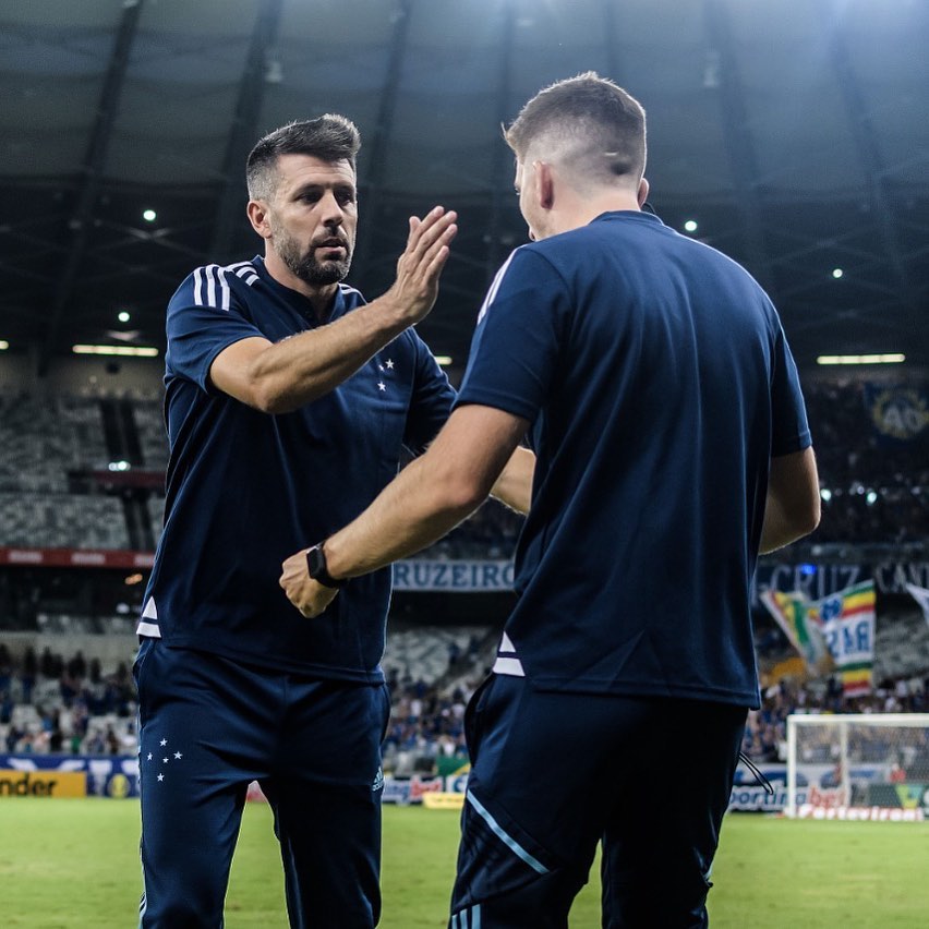 Criticou o Cruzeiro de Pezzolano e levou de 4 na Série B 2022