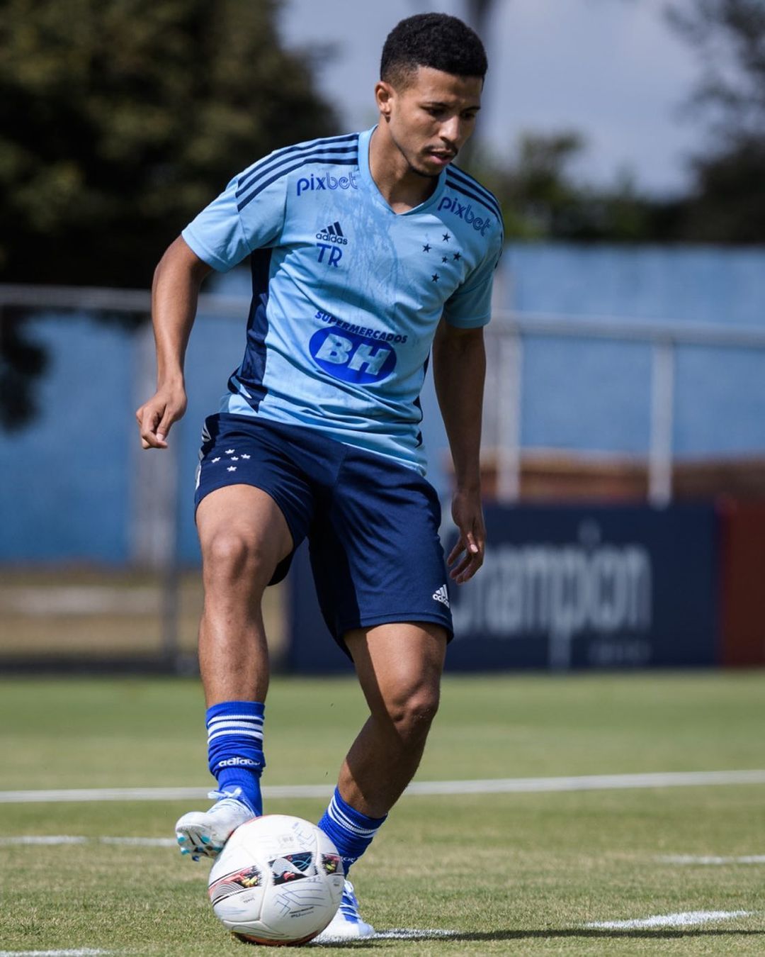 Ronaldo é notificado e clube europeu pode levar craque do Cruzeiro a qualquer momento