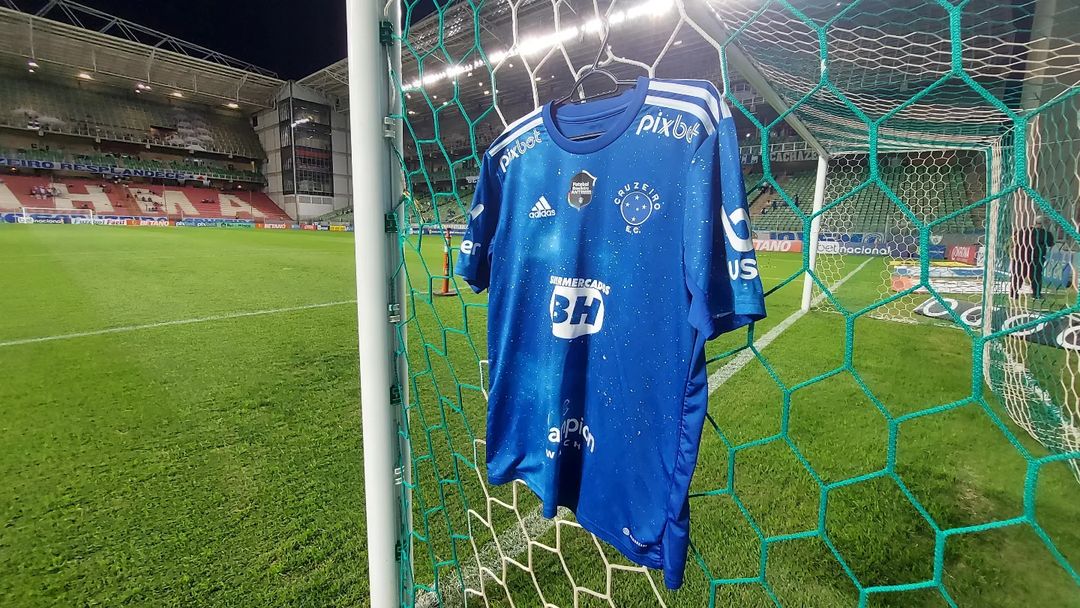 Cruzeiro dorme no ponto e América-MG se acerta com atacante