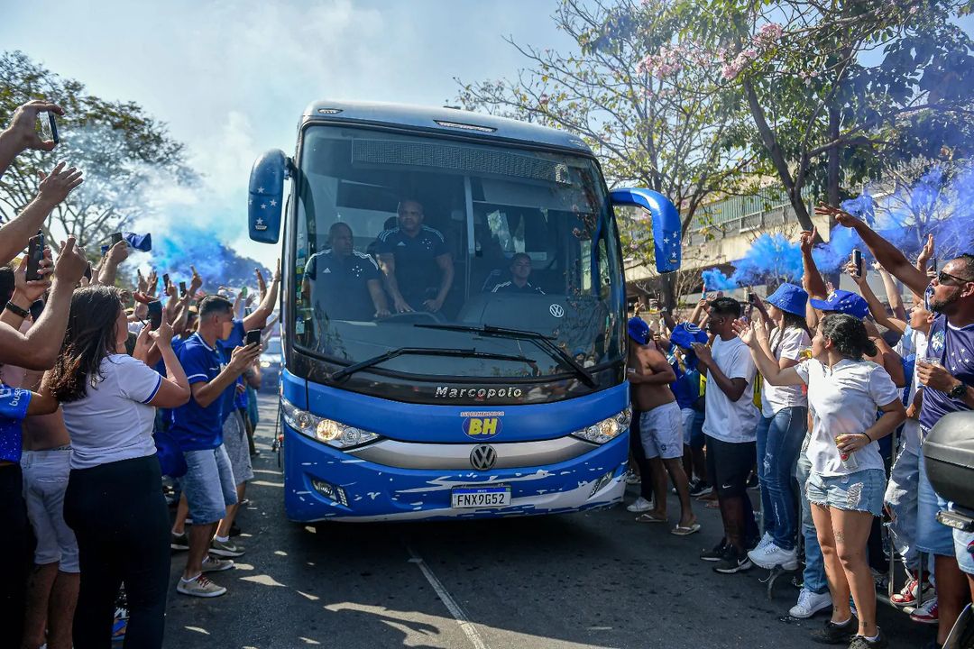 Jornalista não quer nem saber e revela que Cruzeiro irá brigar por títulos em 2023