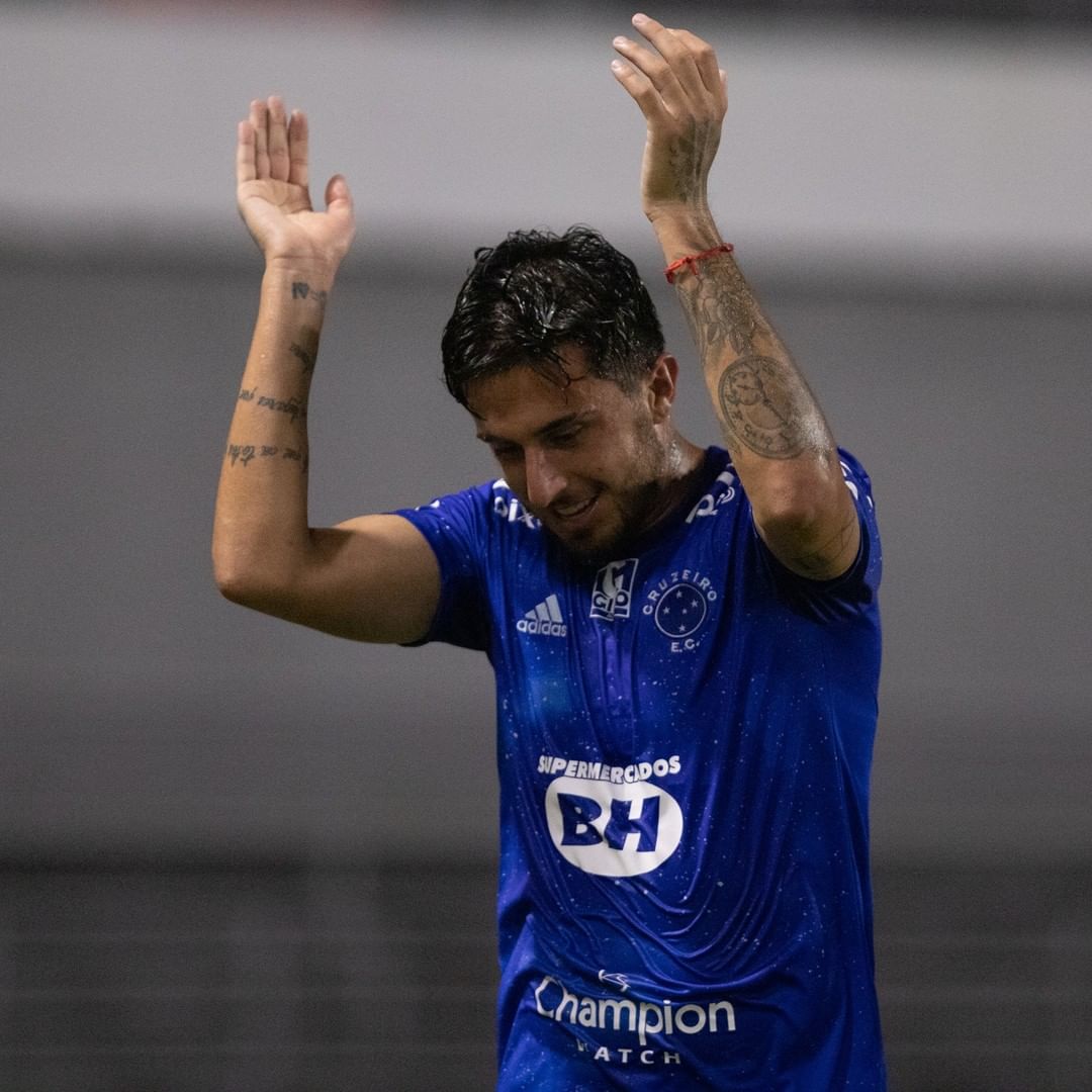 Gigante da Espanha se rende ao time do Cruzeiro nas redes sociais