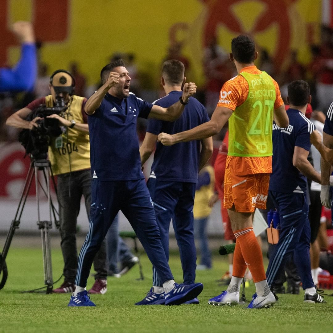 Celebridade nacional faz grande postagem para o Cruzeiro nas redes sociais