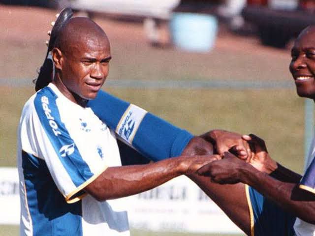 Ex-craque do Cruzeiro revela ter sofrido para começar na Raposa: “caça seu rumo”