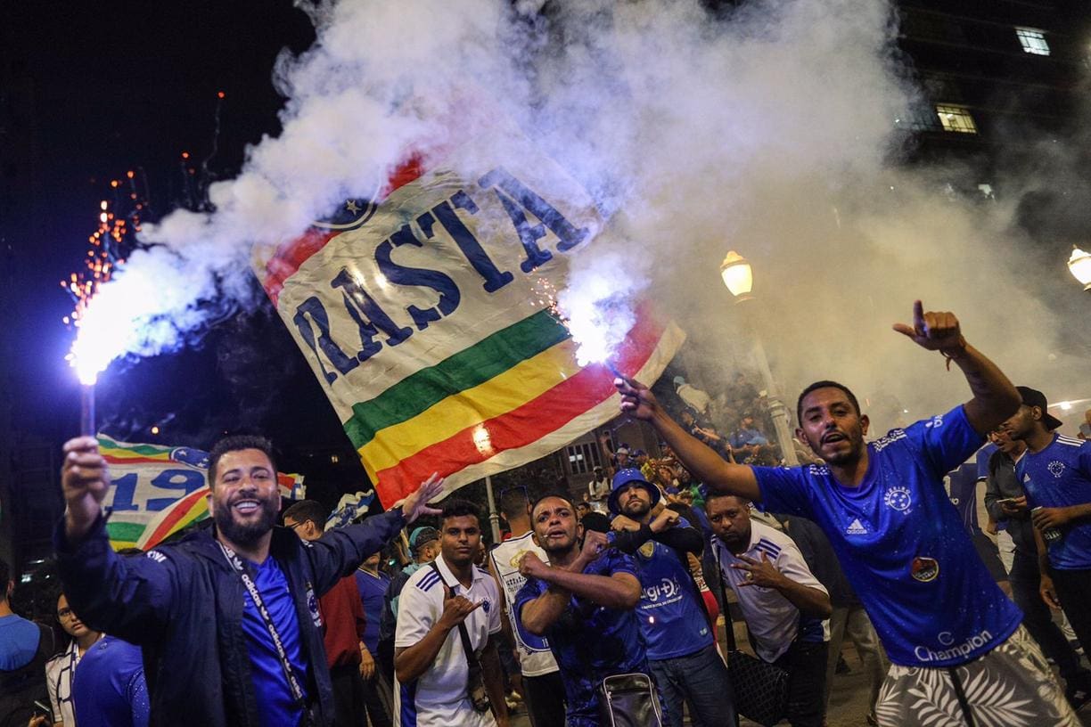 Ronaldo ignora o Cruzeiro e não comparece a festa do acesso na Praça Sete