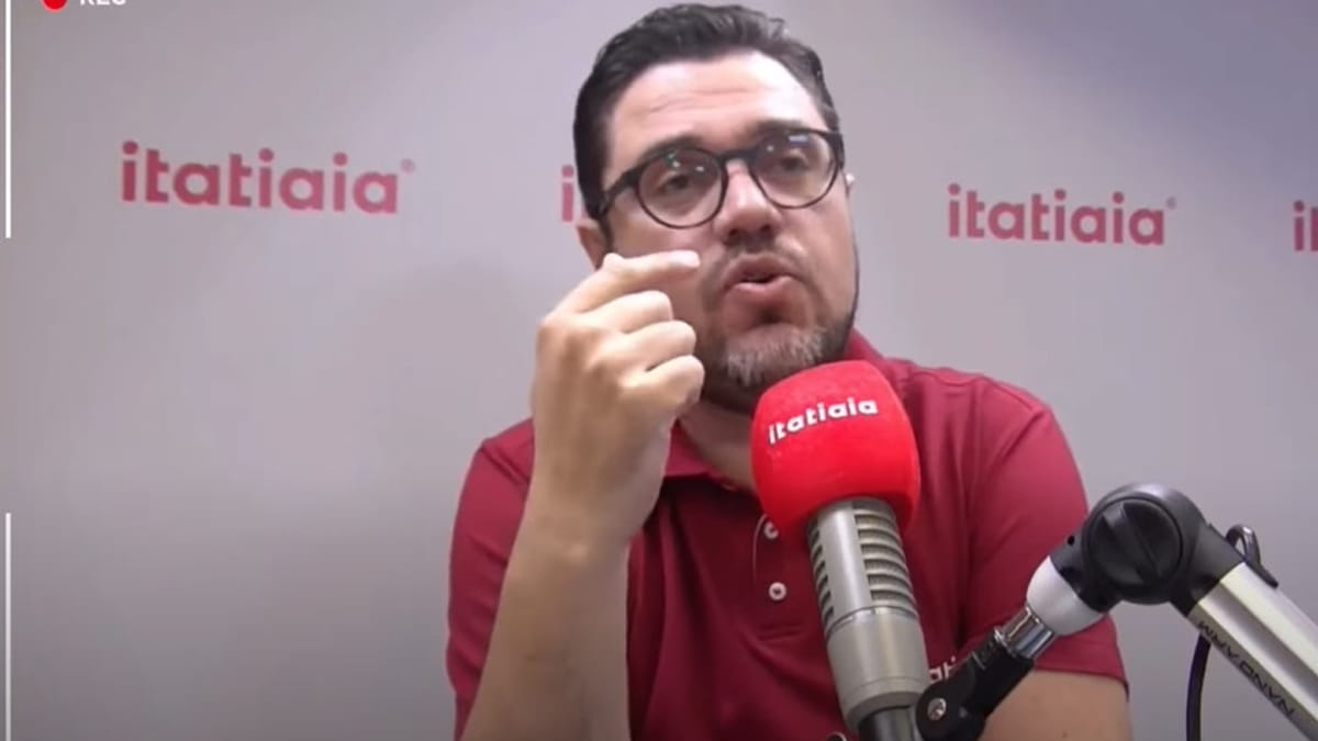 Jornalista sobre o Cruzeiro: “Um time gigantesco, que foi lá para o buraco e tem que dar um segundo passo”