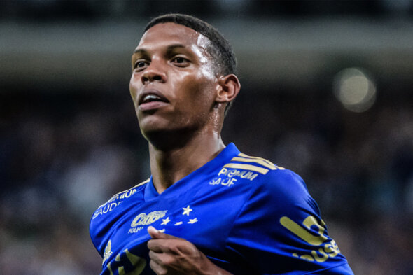 Saiu do Cruzeiro por empréstimo e rescindiu com clube que está na zona de rebaixamento da Série A