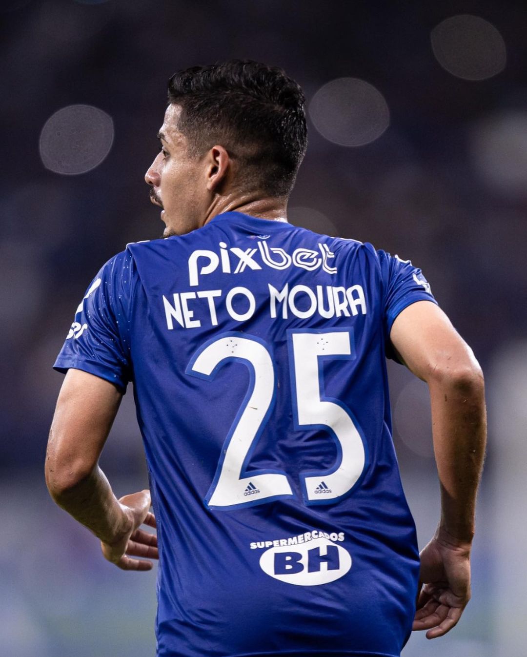 Quantos jogadores Paulo Pezzolano usou em 2022 no Cruzeiro?