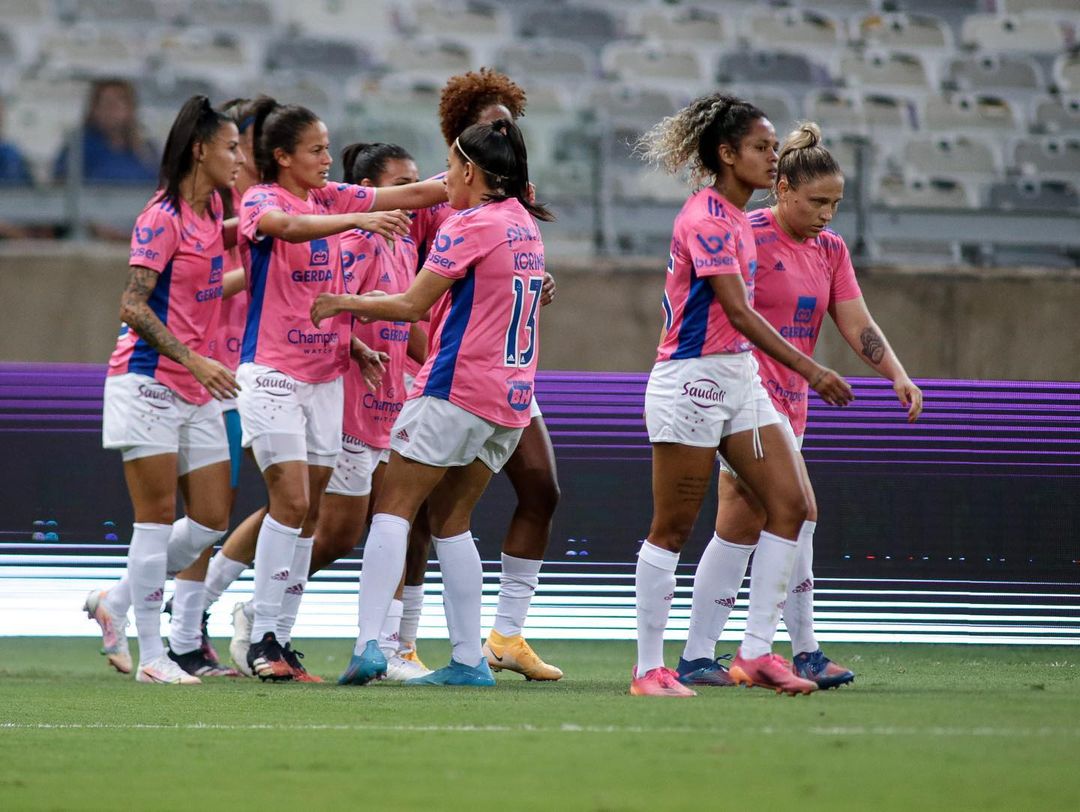 Cruzeiro não perdoa e atropela rival mineiro com goleada de 8×0