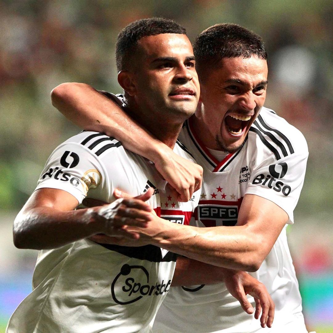 Rival do Cruzeiro se complica na Série A e sofre com ex-jogador do Cruzeiro