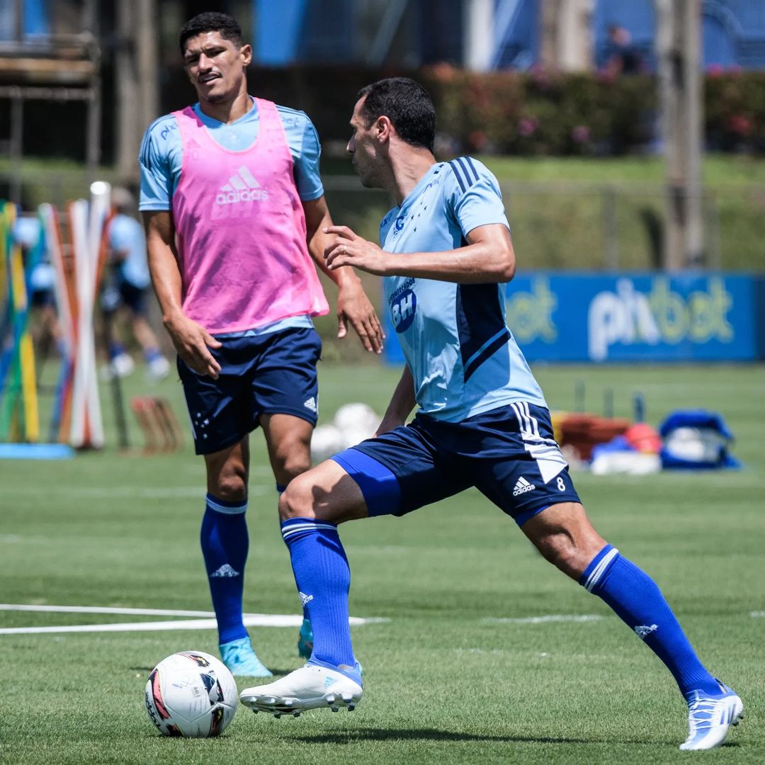 Pezzolano é notificado e Cruzeiro ganhará 4 reforços