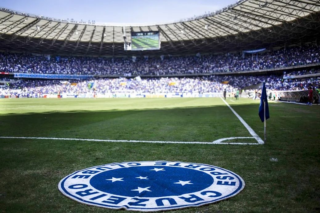 Cruzeiro não toma conhecimento e deixa o Galo no chinelo na Libertadores