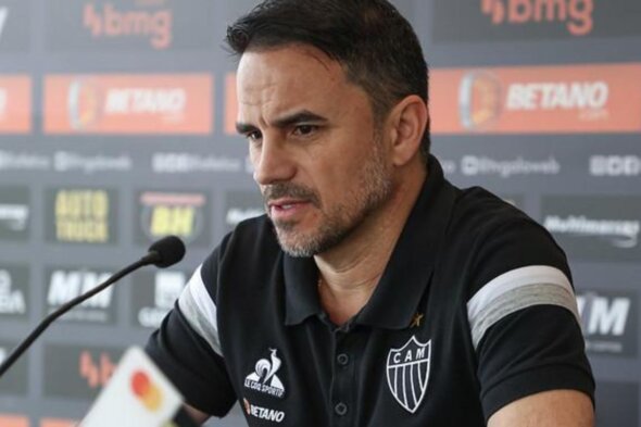 Torcedores do Galo fizeram piada do Cruzeiro e agora estão desesperados com dívida